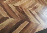 Plancher en parquet, plancher en blocs avec motif de coquillages incrustés, plancher en bois d'ingénierie, planchers multicouches