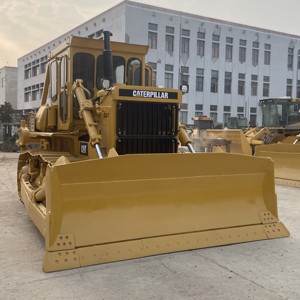 รถดันดินตีนตะขาบ Caterpillar D7G มือสองจากญี่ปุ่น ใช้งานน้อย พร้อมเครื่องยนต์ Cat 3306T และริปเปอร์ สำหรับงานดิน - Product Image 2