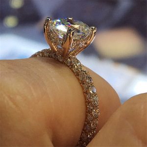 Anello Rotondo Taglio Principessa Scintillante, Gioiello Elegante da Donna per Fidanzamento e Proposta, Anello Nuziale con Zirconi - Product Image 6