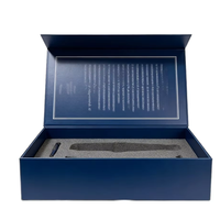 Boîte cadeau personnalisée bleu marine profond avec couvercle magnétique, plateau en mousse découpée et bloc de texte fin pour l'emballage de cadeaux d'outils - Fabricant