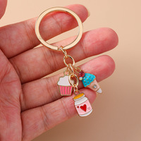 Mini porte-clés en émail sur le thème de la nourriture : glaces, thé au lait Boba, cupcakes. Charm de sac pour fille, pendentif dessert sucré.