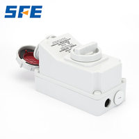Prise industrielle mécanique SFE CEE/IEC60309 étanche IP44 IP67 16A 32A 63A 125A 3, 4 et 5 broches avec interrupteur isolateur à verrouillage