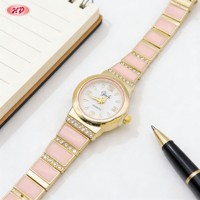 Montre unisexe élégante en laiton plaqué or 18 carats avec boîtier en alliage Hengdian, émail rose et zircon, vente en gros, non étanche