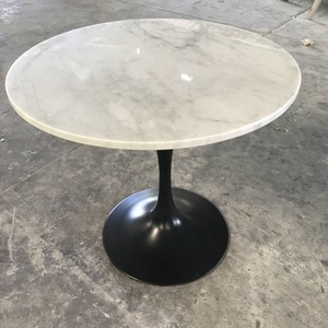 <span class=keywords><strong>Tavolo</strong></span> <span class=keywords><strong>Rotondo</strong></span> Tulipano per Relax Domestico, Reception, Negoziazione e Caffetteria - Product Image 1