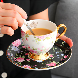 Ensemble tasse à café et soucoupe haut de gamme de luxe moderne Design élégant pour servir du thé ou du café l'après-midi à l'hôtel - Product Image 3