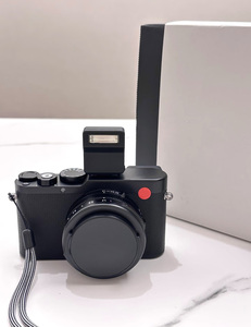 ราคาขายส่งกล้อง Leica D-Lux 8 พร้อมเลนส์ 24-75 มม. ความละเอียด 21MP บันทึกวิดีโอ 4K กล้องคอมแพค - Product Image 2
