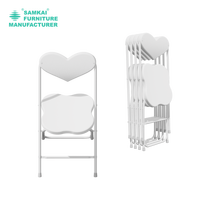 SAMKAI ZDY-F003 événement utiliser amour trèfle à quatre feuilles en plastique chaise pliante banquet location de fête empilable forte couleur porteuse
