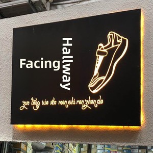 Hollow LED Acrylic biển quảng cáo <span class=keywords><strong>retro</strong></span> kim loại cửa trong nhà ngoài trời quảng cáo <span class=keywords><strong>lightbox</strong></span> với sáng từ - Product Image 1