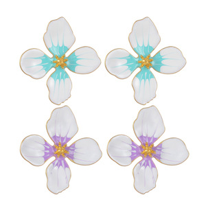 Pendientes de botón de flor esmaltados de colores para mujer |   Acero Inoxidable Chapado en Oro PVD de 18K |   Joyería Floral Hipoalergénica Resistente al Agua - Product Image 1