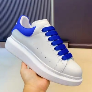 Chaussures de sport décontractées blanches unisexe en cuir véritable bleu, élégantes et de luxe, à lacets, avec fonction désodorisante, pour la marche - Product Image 1