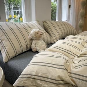 Juego <span class=keywords><strong>de</strong></span> Ropa <span class=keywords><strong>de</strong></span> Cama con Estampado Floral Geométrico a Rayas, 4 Piezas, Tamaño Queen/King, Edredón y Fundas <span class=keywords><strong>de</strong></span> Almohada <span class=keywords><strong>para</strong></span> Todas las Temporadas - Product Image 1