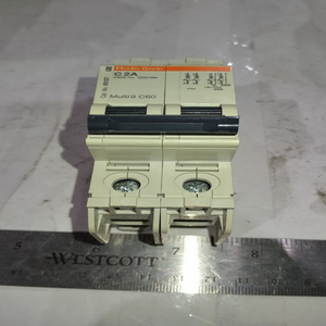 คอนโทรลเลอร์ PLC รุ่นใหม่ SQUARE D <span class=keywords><strong>MERLIN</strong></span> <span class=keywords><strong>GERIN</strong></span> C2A 60137 240V 125V <span class=keywords><strong>MULTI</strong></span> <span class=keywords><strong>9</strong></span> C60 ของแท้ - Product Image 1