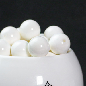 Perles rondes en coquillage 8 mm polies pour la fabrication de bracelets, origine Hangzhou SBK - Product Image 2