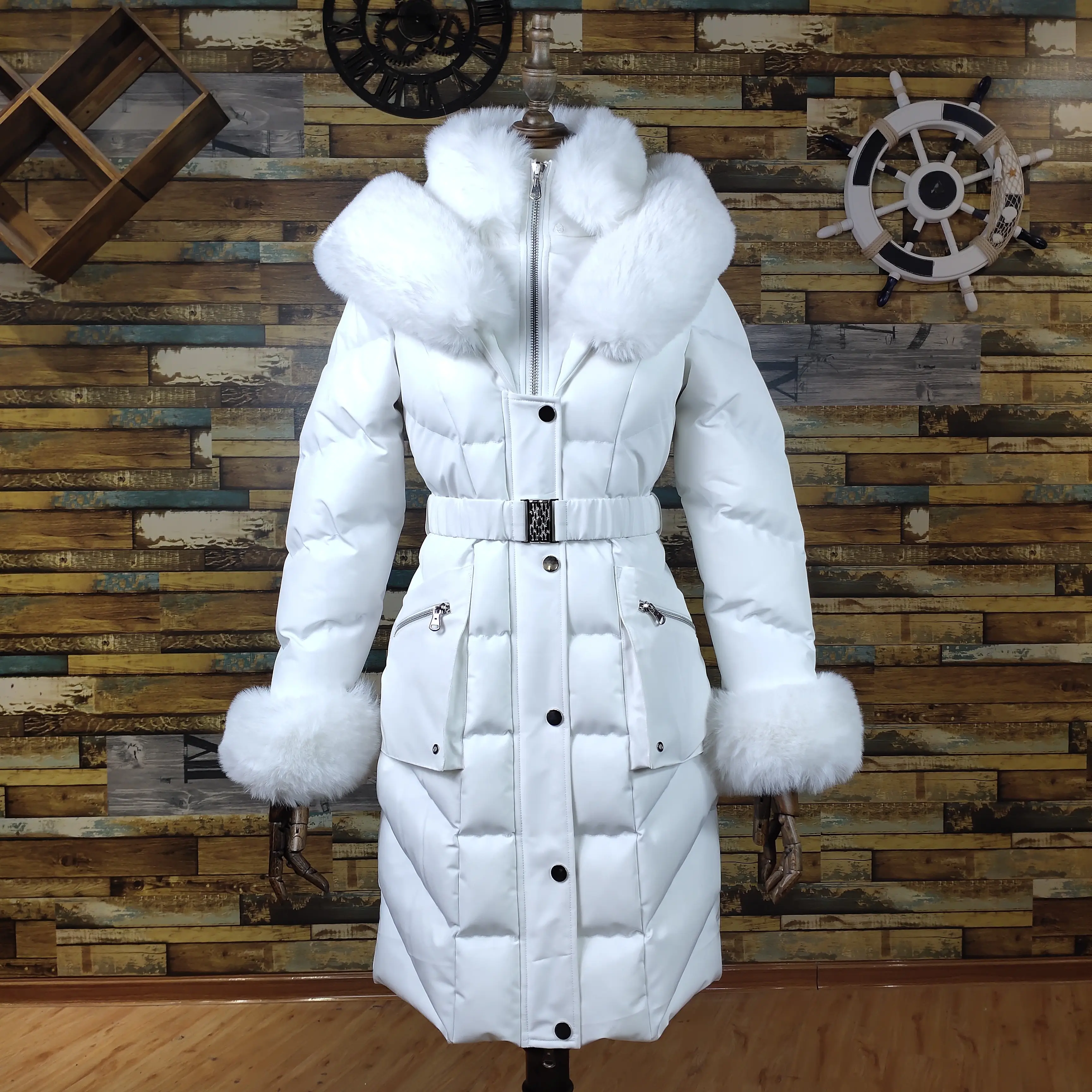 Chaqueta de moda de lujo para mujer, parka larga cálida de invierno con cinturón, color blanco personalizado