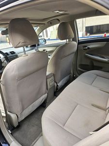 Berline d'occasion très demandée, <span class=keywords><strong>Toyota</strong></span> <span class=keywords><strong>Corolla</strong></span> GL-i modèle 2011, automatique, 5 places, essence, jantes R16, conduite à gauche, version basique - Product Image 4