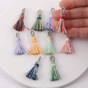 Colgante de Borla de Algodón para Joyería DIY, Colores Aleatorios, Llavero Hecho a Mano, Adorno para Bolsos, Primavera 2025, Origen Yiwu - Product Image 4