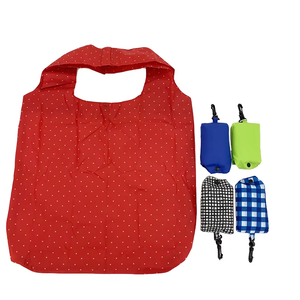 Pet Réutilisable <span class=keywords><strong>Eco</strong></span> Recycle Nice Polyester Motif Pliable avec Pochette Fraise Sac de Shopping Pliable - Product Image 1