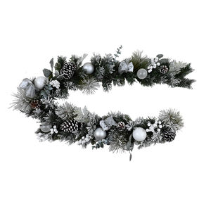 Guirnaldas de Navidad Artificiales de Pino de 6 pies a Bajo Precio, Personalizadas para Decoración del Hogar, Oficina o Fiestas - Product Image 1