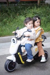 Bicicleta eléctrica para niños de tres ruedas, Mini moto con batería, coche con luz LED, diseño de plástico, venta para niños, juguete para montar - Product Image 6