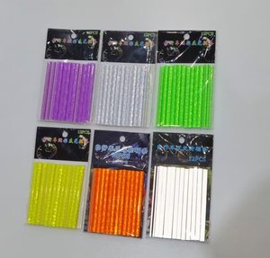 Réflecteur <span class=keywords><strong>de</strong></span> roue <span class=keywords><strong>de</strong></span> <span class=keywords><strong>vélo</strong></span> <span class=keywords><strong>de</strong></span> <span class=keywords><strong>vélo</strong></span> argenté hi vis rayon réfléchissant <span class=keywords><strong>pour</strong></span> la décoration d'avertissement <span class=keywords><strong>de</strong></span> sécurité dans l'obscurité - Product Image 3