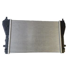 Enfriador de aire de <span class=keywords><strong>carga</strong></span> del sistema de refrigeración del coche para <span class=keywords><strong>Volkswagen</strong></span> New Magotan OEM 1K0145803CA Intercooler de aluminio - Product Image 1