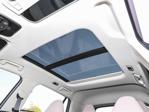 LYNK&CO 06 EM-P 2025 EM-P 126 SUV Compacto de Largo Alcance con Halo, Híbrido Enchufable, Vehículo de Nueva Energía, Auto Económico, Modelo Popular, Buen Precio - Product Image 6