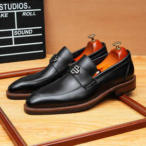 Mocassins décontractés pour hommes de style professionnel de haute qualité, en cuir respirant avec boucle métallique - Product Image 5