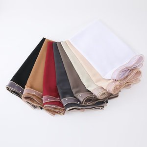 Nouveau foulard en mousseline de soie de haute qualité de Malaisie, bord en dentelle de mousseline de soie perlée, couleur unie douce, foulard en mousseline de soie avec perles cousues pour les musulmanes - Product Image 5