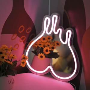 Tùy chỉnh hiện đại Anime Acrylic thắp sáng gương Vanity với đèn trang trí Neon thiết kế thẩm mỹ cho cửa hàng thời trang hiển thị - Product Image 5