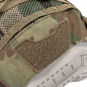 ผ้าคลุมหมวกนิรภัยลายพรางยุทธวิธีไนลอน 500D พร้อมช่องใส่แบตเตอรี่ NVG และช่องใส่แบตเตอรี่สำหรับป้องกันตัว อุปกรณ์กลางแจ้ง - Product Image 4