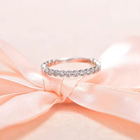 Bagues de fiançailles et de mariage classiques en argent sterling 925 pour femme, serties d'une rangée de cristaux en clos, pour dropshipping