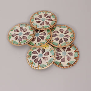 Tapis en rotin faits main personnalisables, style moderne, écologiques, motif nacre, origine Vietnam, pour la décoration de tables à café et à thé - Product Image 1