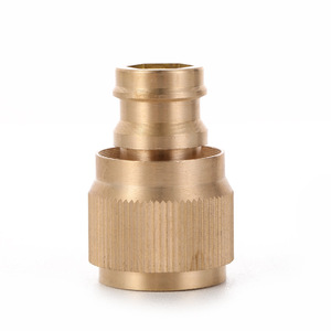 Pistolet d'arrosage à pulvérisation directe tout cuivre avec connecteur en laiton pour lavage de voiture et jardin, 15 mm, forgé durablement - Product Image 3