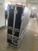 Boîtier de transport pour téléviseur en aluminium sur mesure, fabriqué en usine OEM, 55 pouces, 65 pouces, 75 pouces, 85 pouces, pour le transport de téléviseurs.