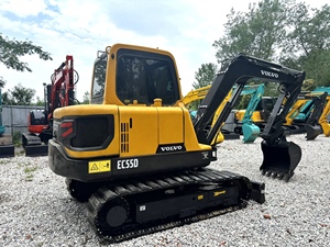 Mini-excavatrice sur chenilles Volvo 55 Ec55 d'occasion, 5,5 tonnes, avec moteur et boîte de vitesses, 100% prête, excellent état - Product Image 4