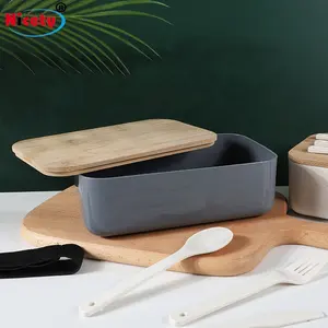 Wholesale Japanese Food Lunch Box With Bamboo Lid Plastic Bento Lunch Box With Cutlery Set Microwave Safe 1L