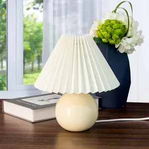 Vintage Falten Tuch Lampenschirm Keramik Basis Mädchen Nacht Schlafzimmer Tisch Lampe