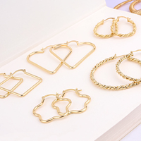 Arracadas Gruesas Personalizadas CC con Nombre y Letras de Cuerda en Latón Chapado en Oro de 14K para Mujer