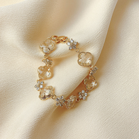 Gelang Wanita Berbentuk Semanggi Berdaun Empat Berlapis Emas dengan Batu Kaca Warna-warni dan Pesona Bunga CZ, Gelang Pesta Mewah, Perhiasan Fashion