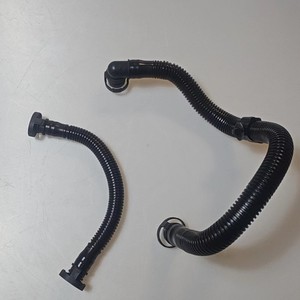 Tubo de Ventilación del Cárter Volkswagen 06F103221E, Pieza de Repuesto de Goma para el Sistema de Admisión de Aire del Motor - Product Image 2