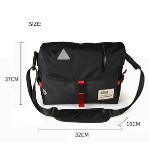 Bolsos cruzados de nailon impermeables deportivos de moda para hombre con logotipo personalizado de verano - Product Image 3