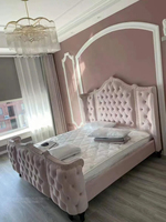 Neuankömmling Luxus Französisch King Size Schlafzimmer Set Hochwertige moderne Samt Stoff Holz Vogelkäfig Bett Wohn möbel Schlafzimmer Zimmer