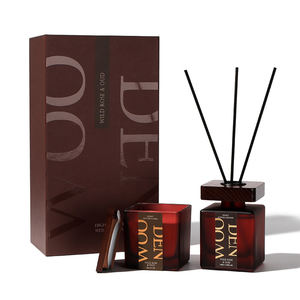 Set Regalo <span class=keywords><strong>di</strong></span> Lusso <span class=keywords><strong>con</strong></span> <span class=keywords><strong>Diffusore</strong></span> a Bastoncini e <span class=keywords><strong>Candela</strong></span> Profumata Rosa Selvatica e Oud 100ml per Regali Aziendali - Product Image 1