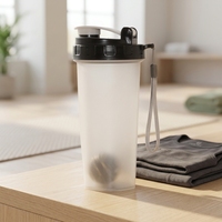 Bouteilles d'eau en plastique sans BPA de 700 ml avec logo personnalisé pour la vente en gros – Nouveauté pour la gym, les fêtes, les boissons, les shakes et les protéines à boire directement