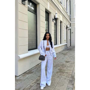 Ensembles de costumes gris pour femmes avec détails de fermeture éclair - Product Image 3