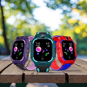 Montre intelligente pour enfants q19 2g ultra avec GPS, CDMA, lampe de poche, localisation LBS, caméra, appel SOS, fonction étanche - Product Image 1