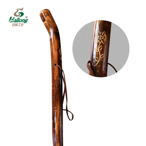 Bâton de randonnée vintage en bois verni durable de 120 cm avec embout en caoutchouc, design personnalisé d'usine, 20 ans d'expérience - Product Image 4