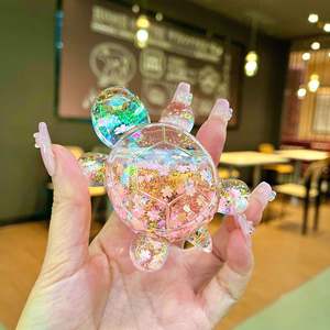 10 Diseños <span class=keywords><strong>de</strong></span> Adornos <span class=keywords><strong>de</strong></span> Resina, Accesorios Acrílicos, Líquido Flotante, Muñeca <span class=keywords><strong>de</strong></span> Escritorio, Venta al por Mayor, Regalos para Niños, Juguetes Promocionales - Product Image 3
