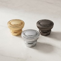Vente Flash : Couvercle Magnétique de Luxe en Zamac Mat pour Parfum, Fourniture Directe Usine, Couleur Personnalisée, Logo Laser, pour Bouteille