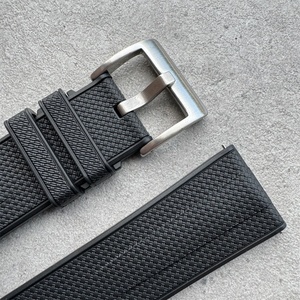 <span class=keywords><strong>สาย</strong></span><span class=keywords><strong>นาฬิกา</strong></span>แฟชั่นฟลูออรีน FKM สำหรับ <span class=keywords><strong>Omega</strong></span> moonswatch 20mm 22mm โลโก้ที่กำหนดเอง - Product Image 4